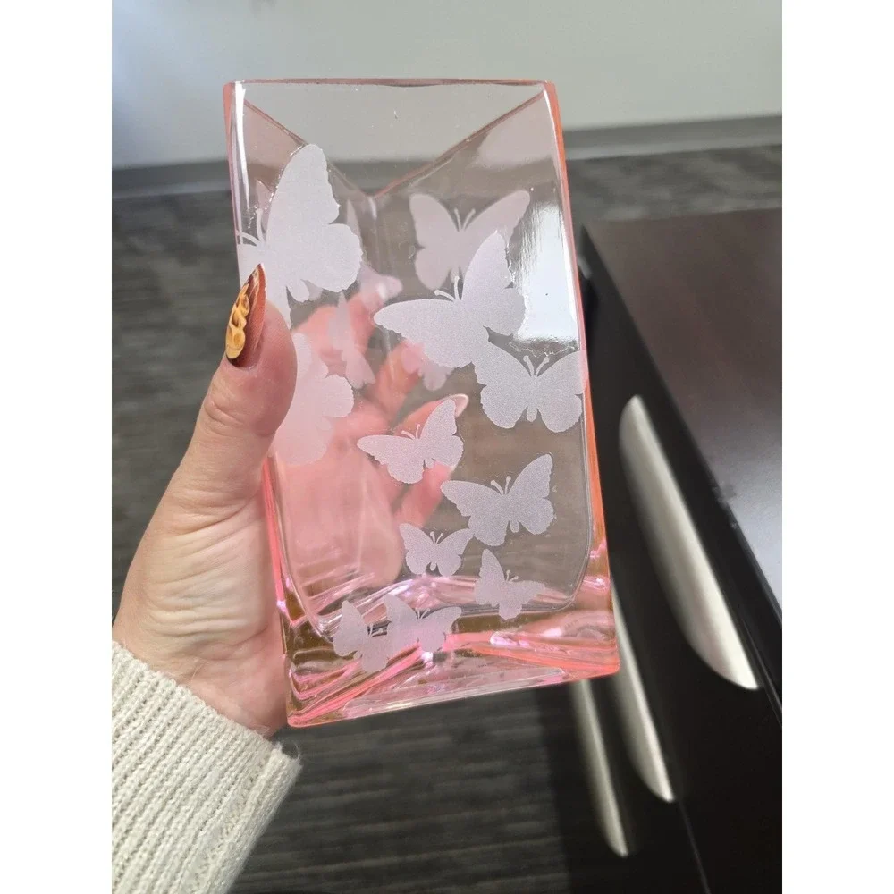Vintage‎ Butterfly Motif Pink Depression Glass Vase Butterfly